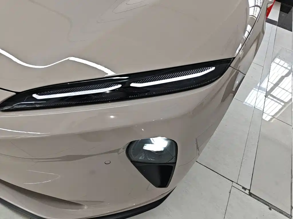 NIO ET5T — миниатюра 24