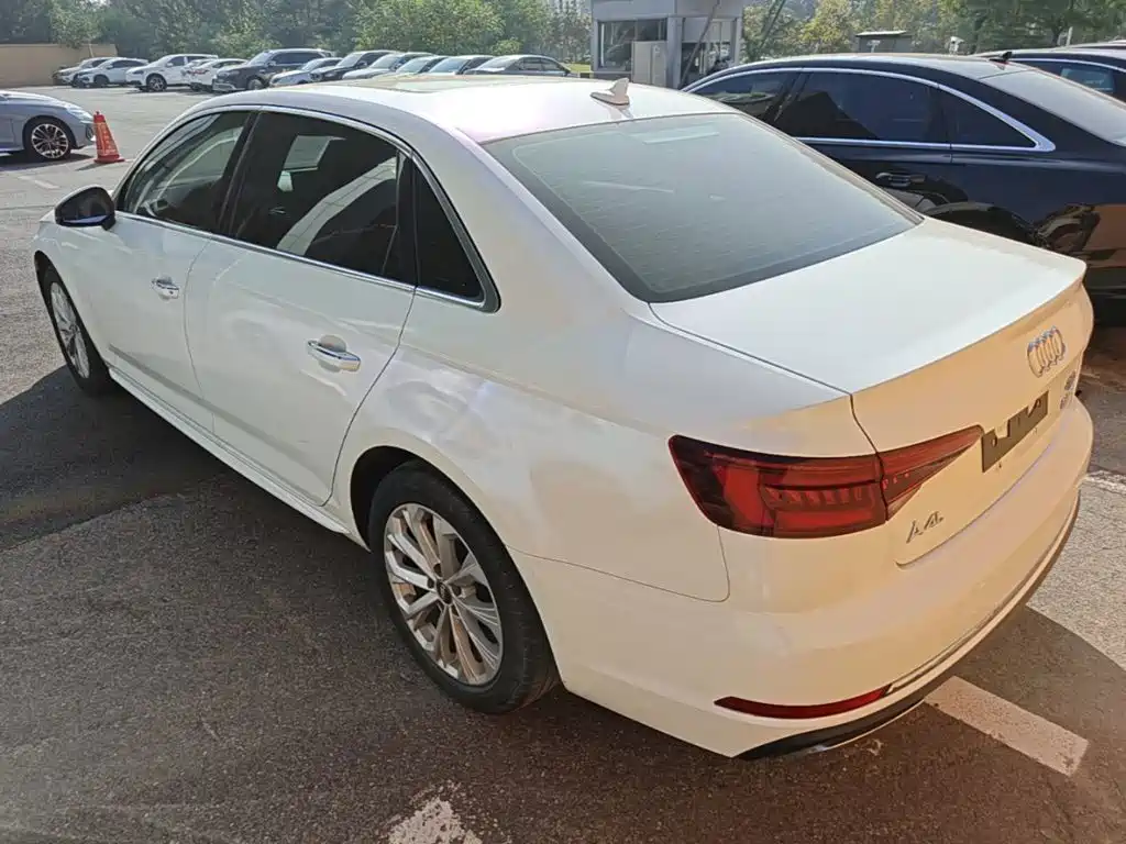 Audi A4L — миниатюра 5