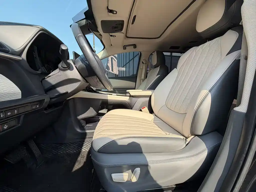 Toyota Sienna 2023 2.5L Comfort