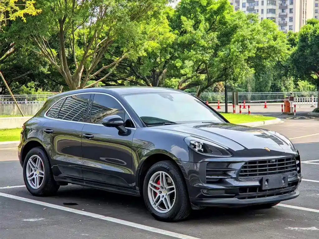 Porsche Macan — миниатюра 3
