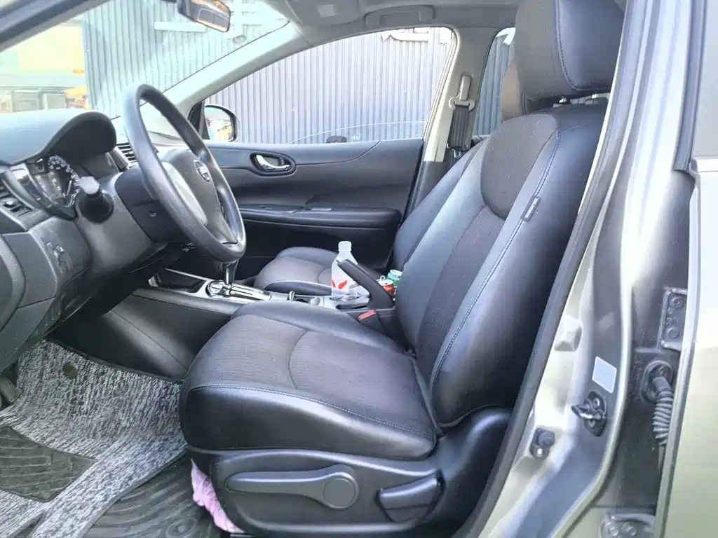 Nissan Tiida — миниатюра 13