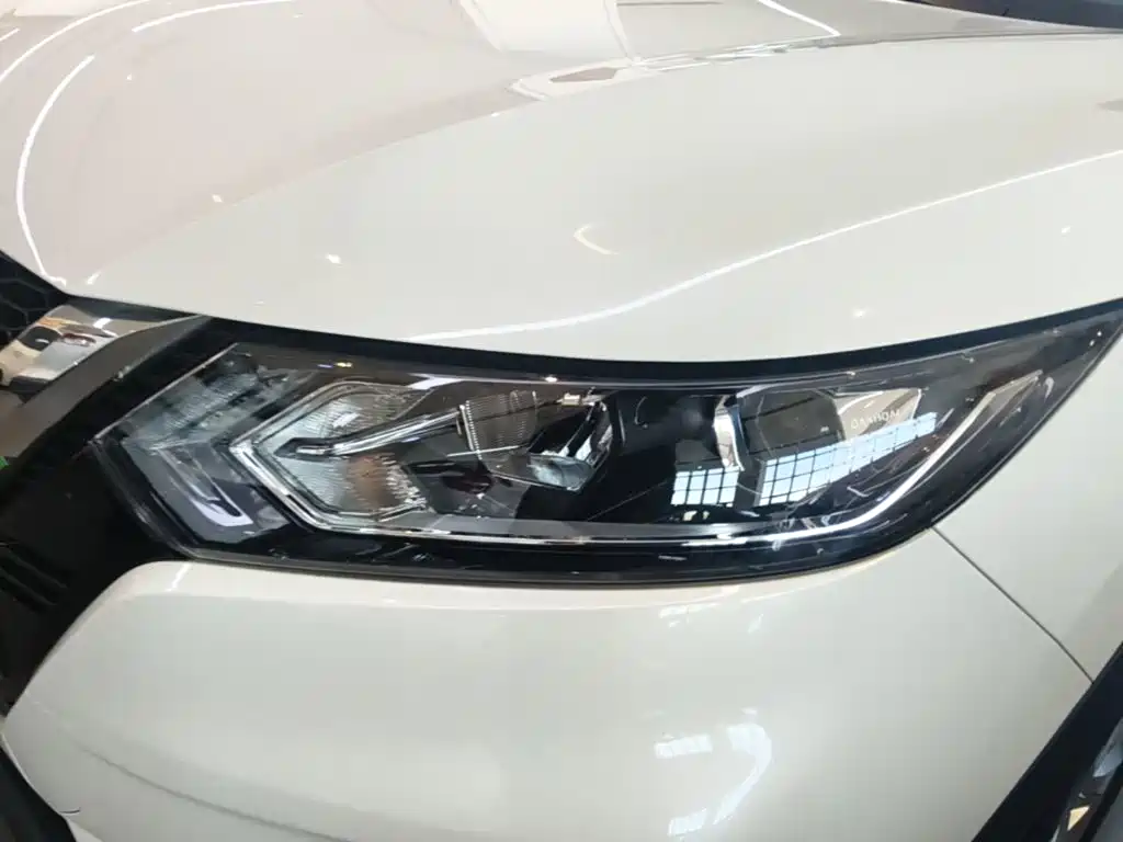 Nissan Qashqai — миниатюра 24