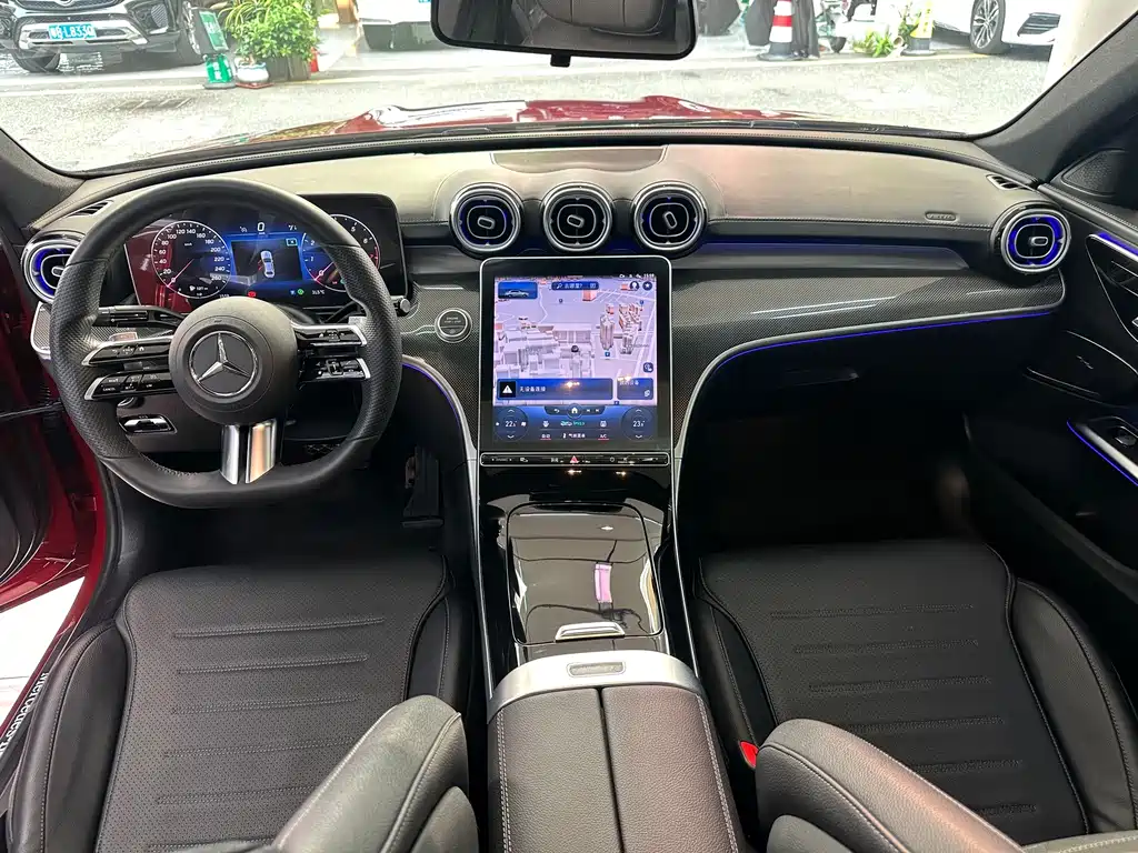Mercedes-Benz C-Class — миниатюра 12