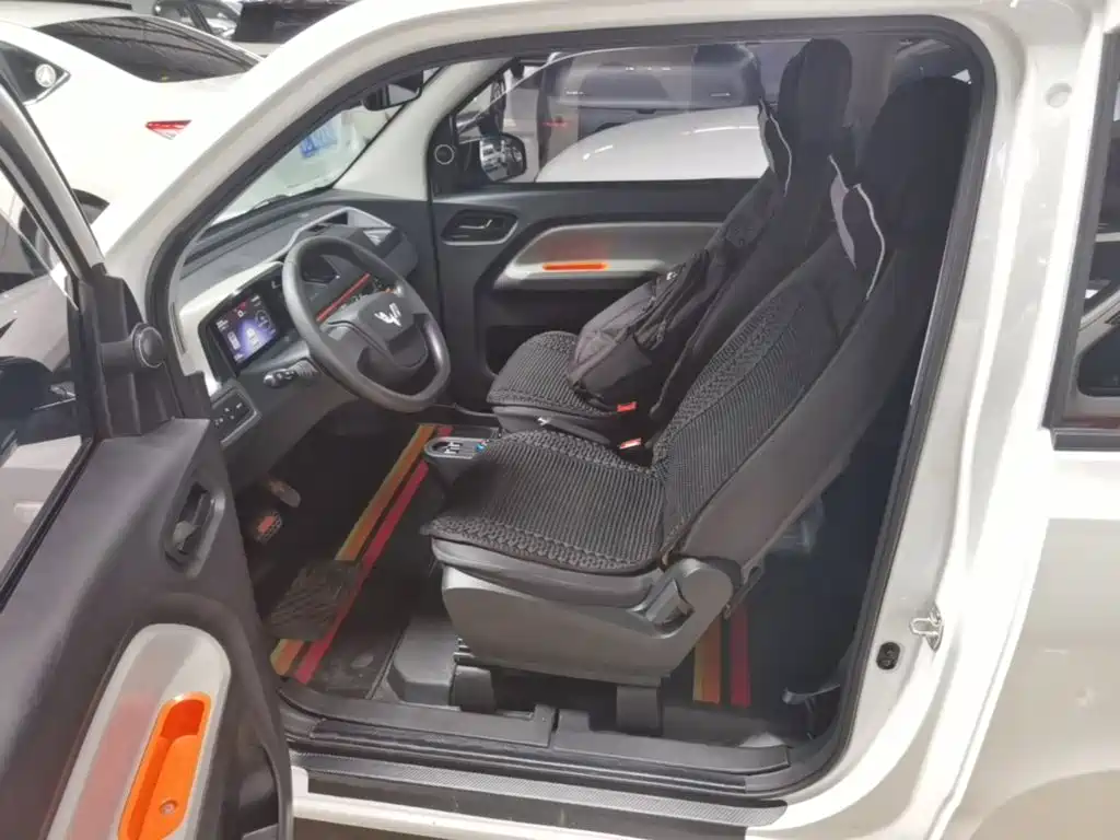 Wuling MINIEV — миниатюра 15