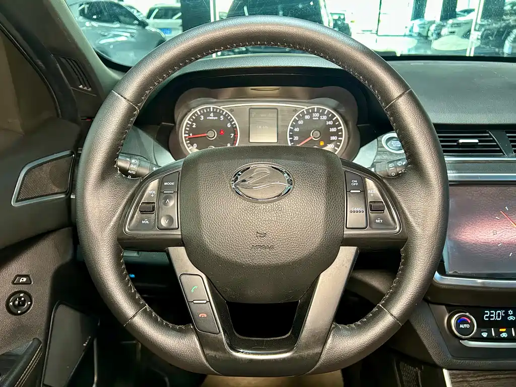 Landwind Landwind X7 — миниатюра 10