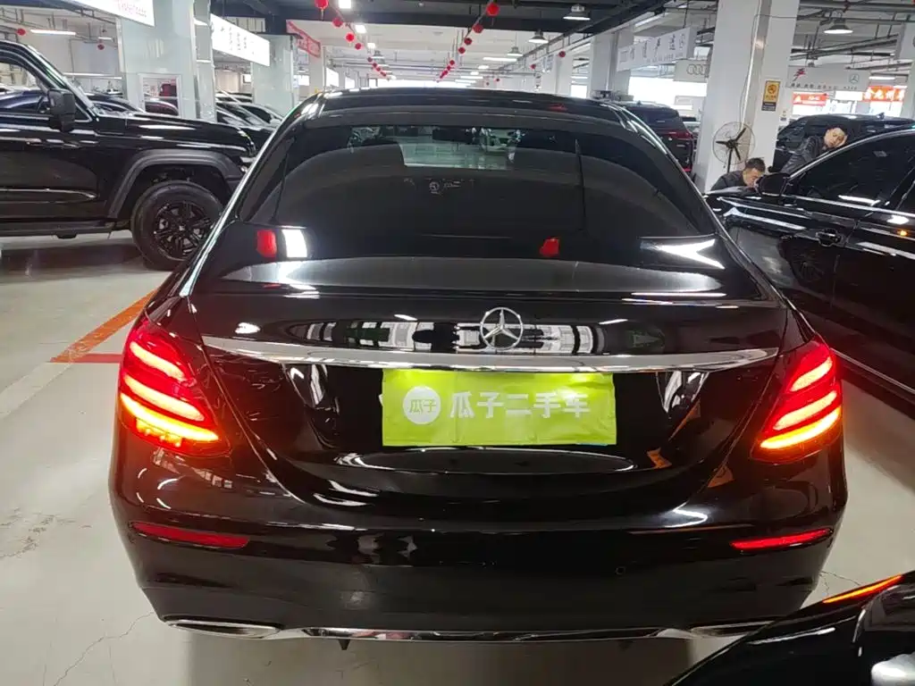 Mercedes-Benz E-Class — миниатюра 6
