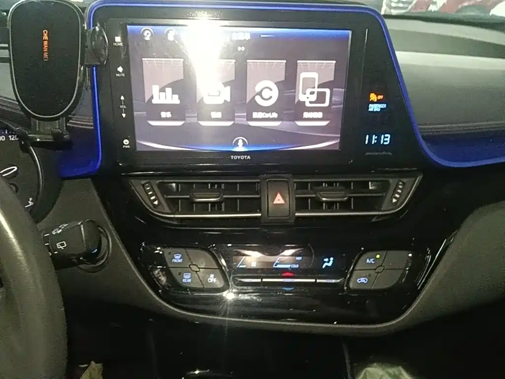 Toyota IZOA — миниатюра 13