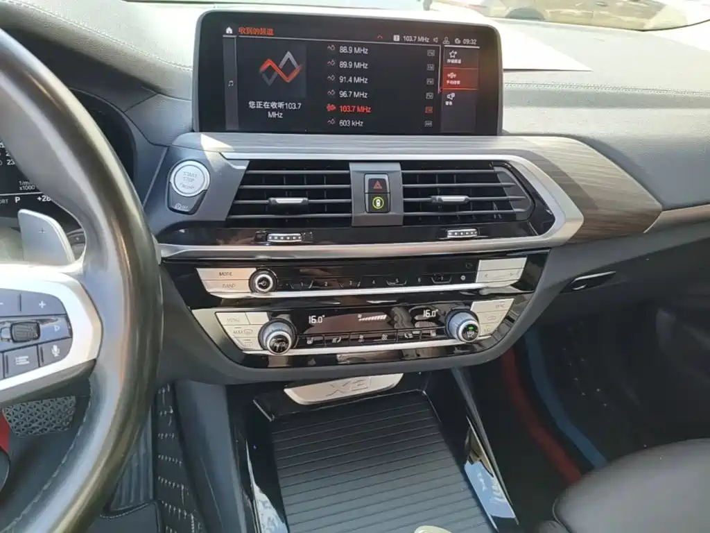 BMW X3 — миниатюра 13