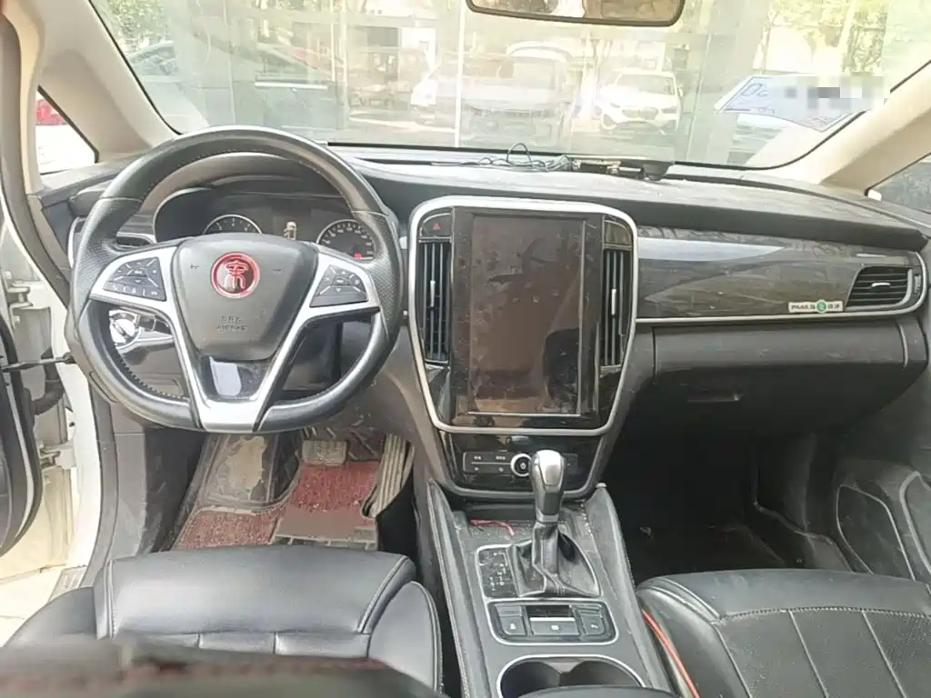 BYD MAX — миниатюра 10