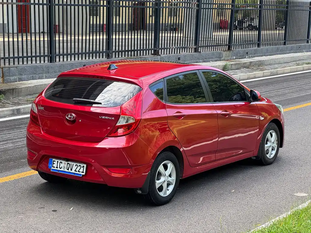 Hyundai Ruiyi — миниатюра 4