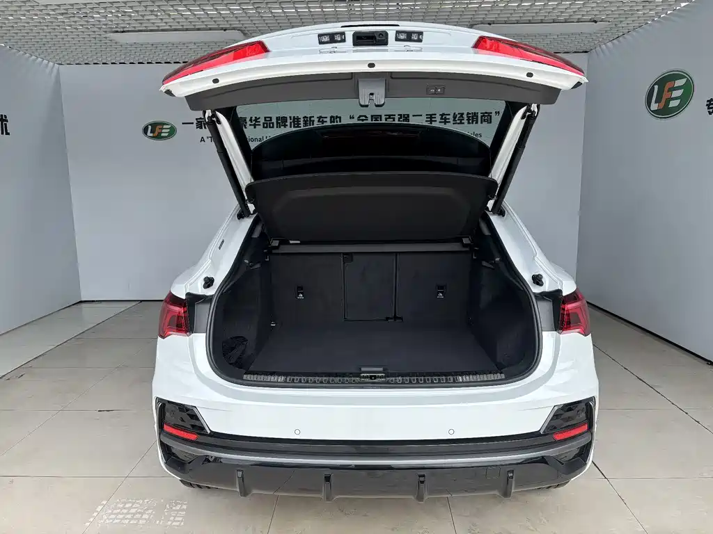 Audi Q3 Sportback — миниатюра 26