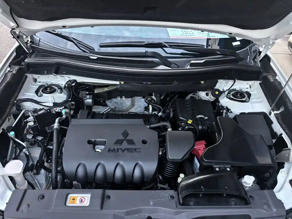 Mitsubishi Outlander — миниатюра 19