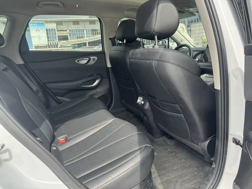 BYD Морской лев 05 EV — миниатюра 10
