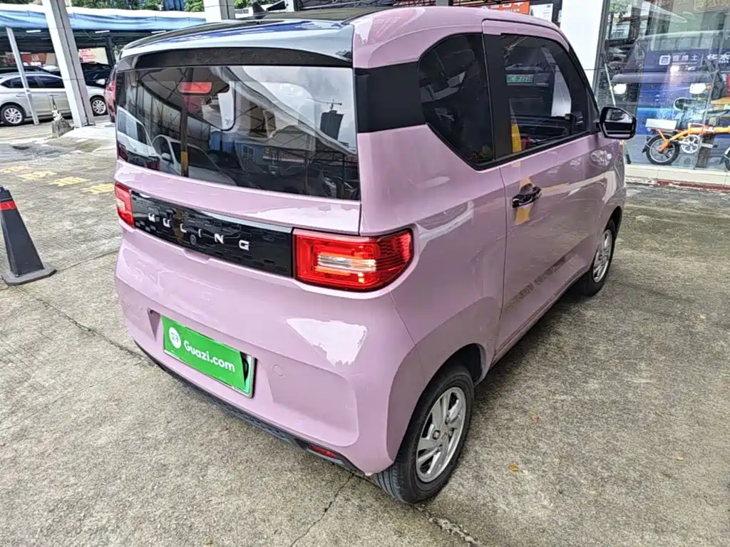 Wuling MINIEV — миниатюра 7