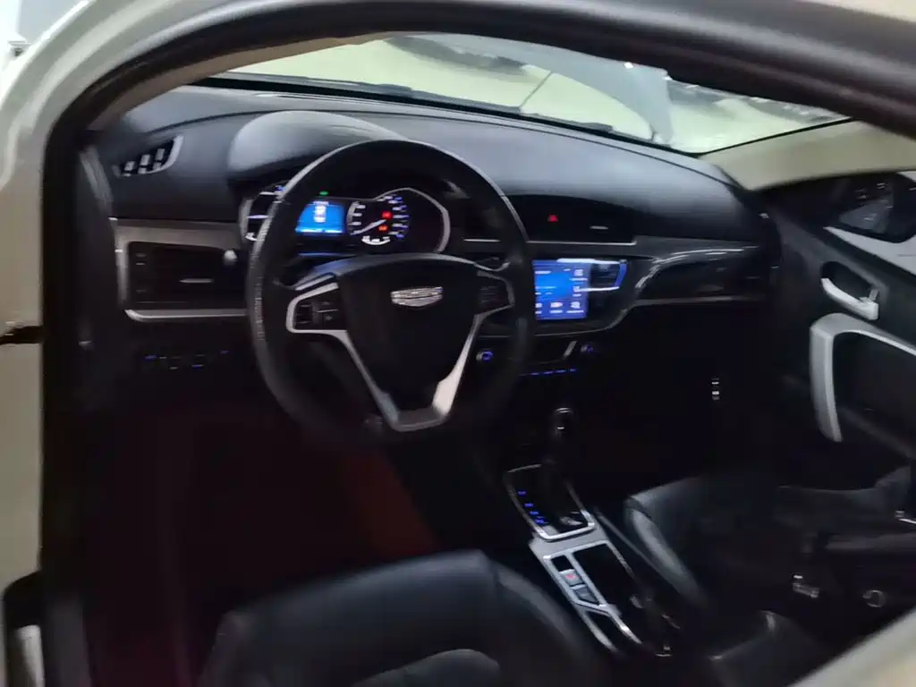 Geely Emgrand — миниатюра 10