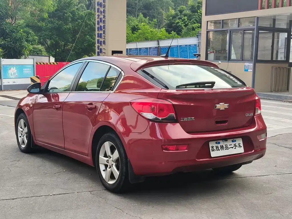 Chevrolet Cruze — миниатюра 6