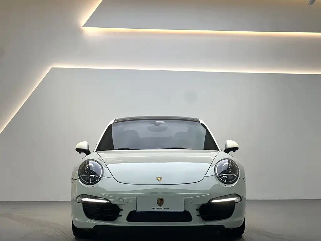 Porsche 911 2015 Carrera 3.4L Style Edition