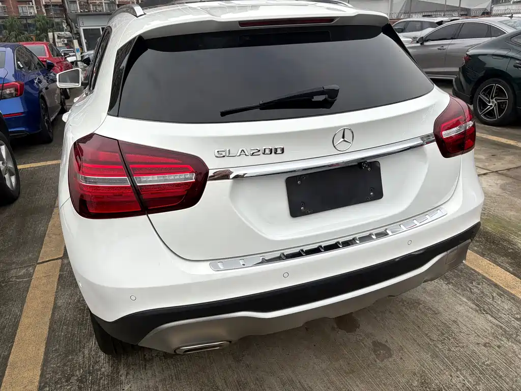 Mercedes-Benz GLA — миниатюра 15