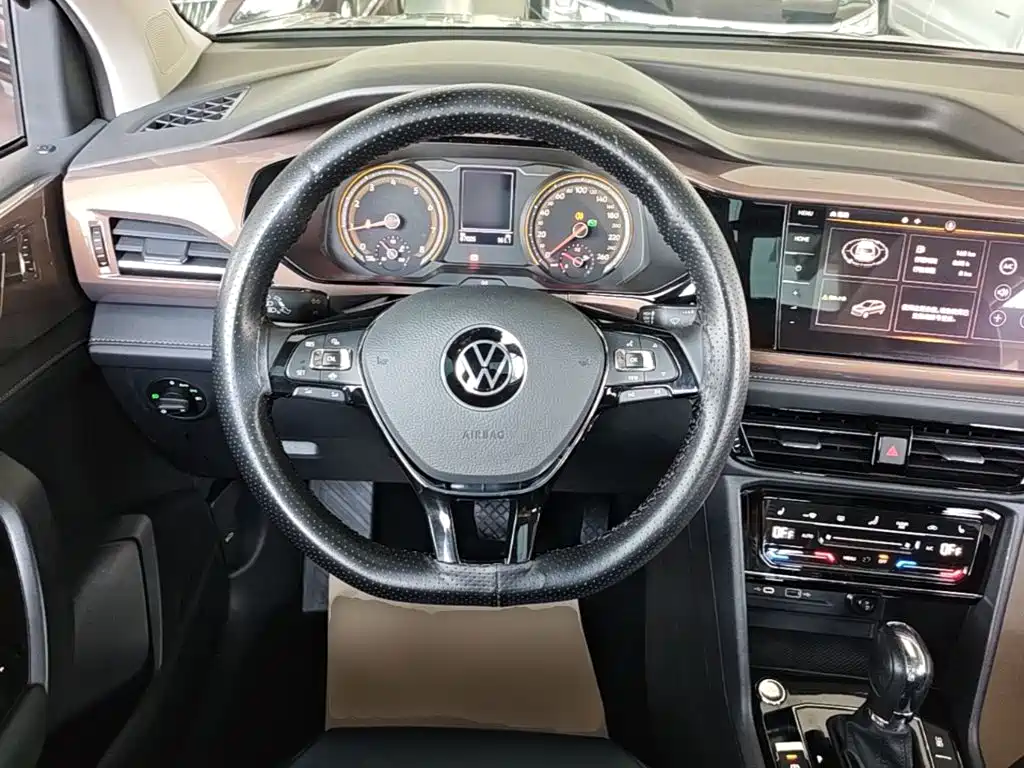 Volkswagen Tharu — миниатюра 11