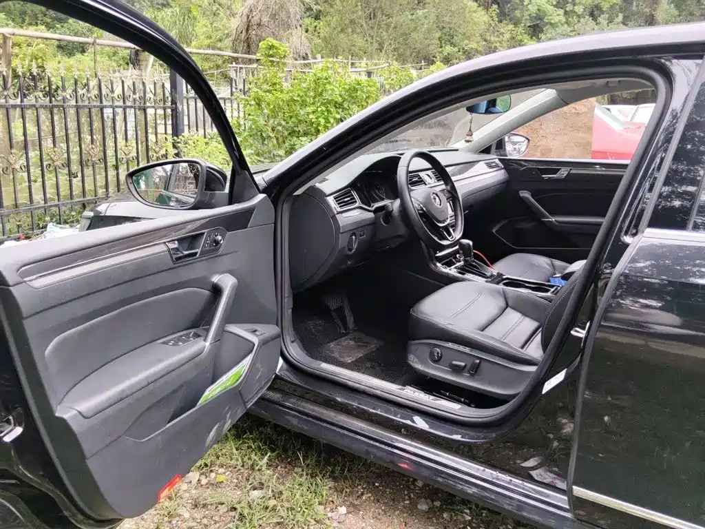 Volkswagen Passat — миниатюра 14