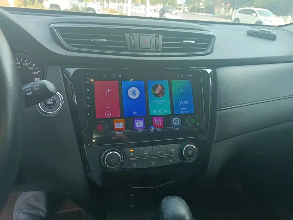 Nissan X-Trail — миниатюра 13