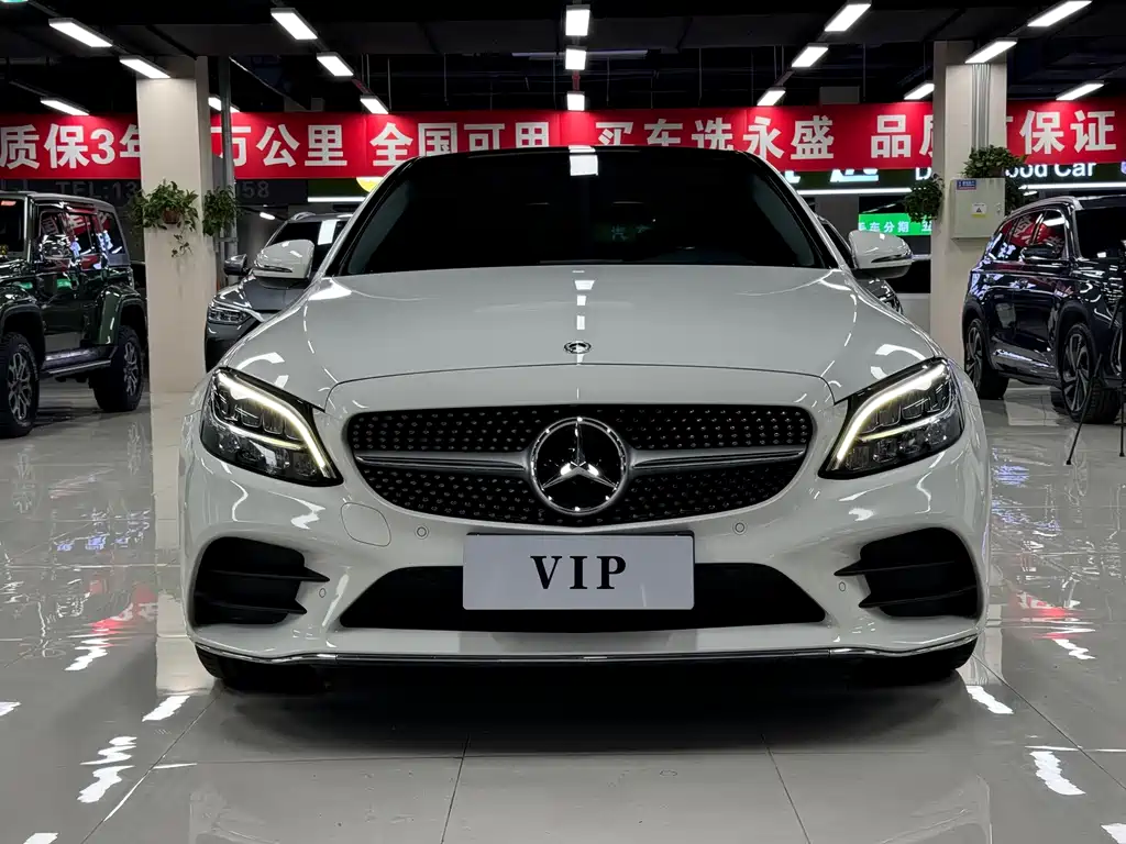 Mercedes-Benz C-Class — миниатюра 2