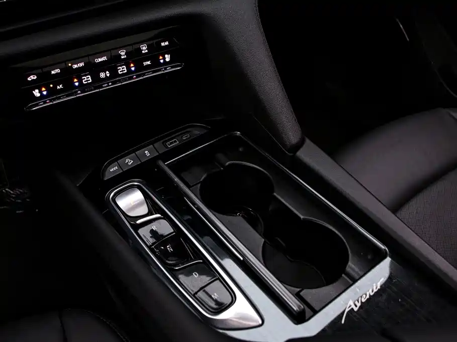 Buick Enclave 2022 652T Luxury 7 мест
