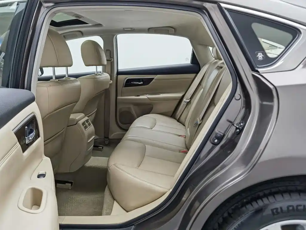 Nissan Teana — миниатюра 15