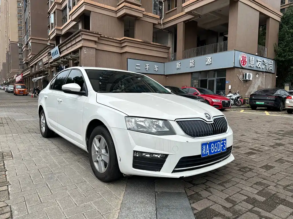 Skoda Octavia — миниатюра 3