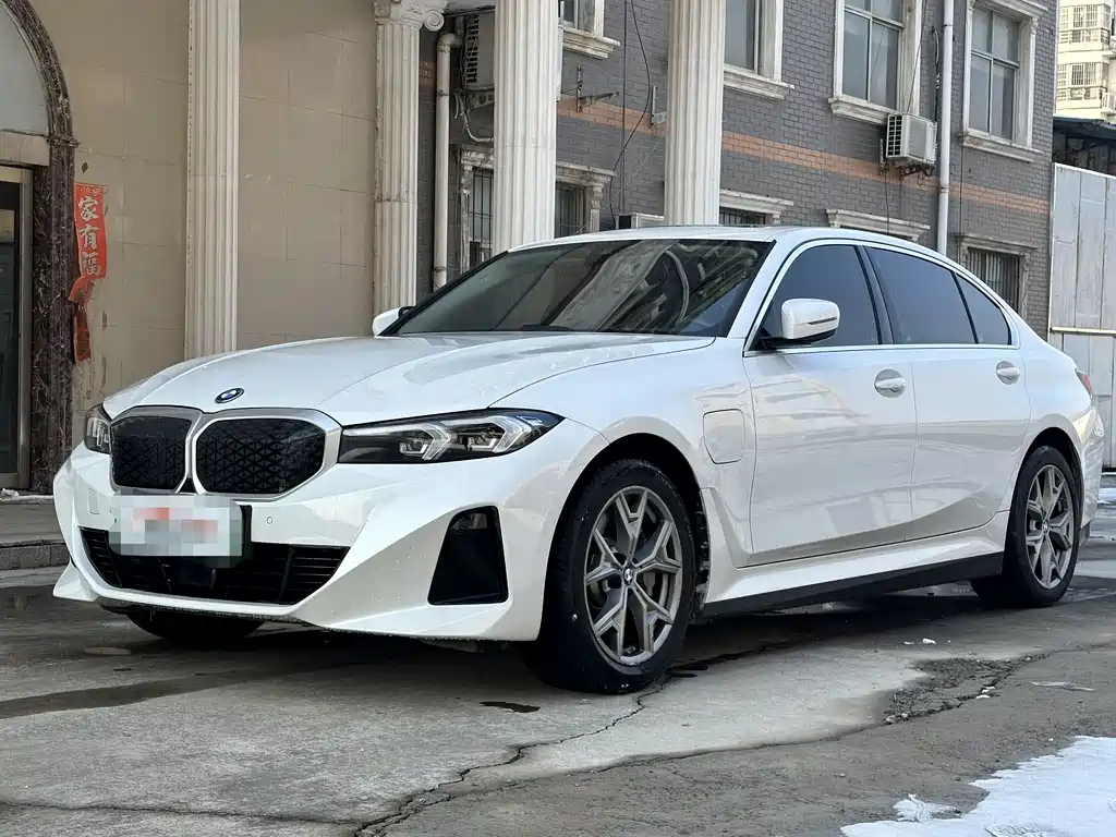 BMW i3 2023