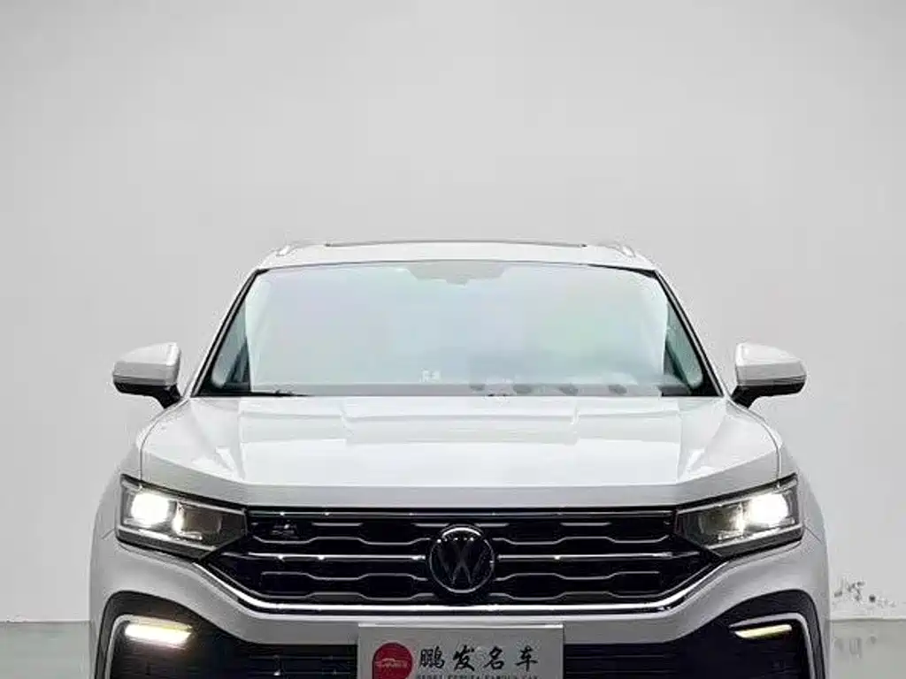 Volkswagen Tayron X 330TSI 2WD Premium Connected Edition, фото 2