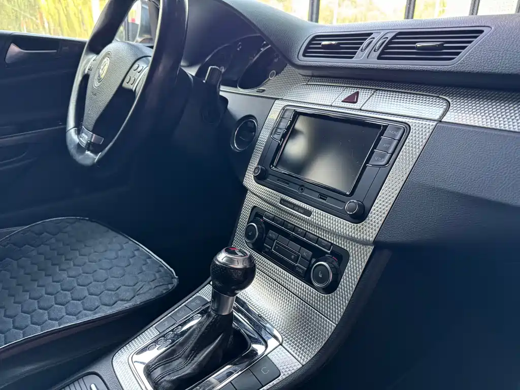 Volkswagen Passat — миниатюра 7
