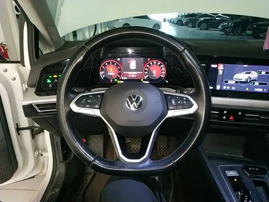 Volkswagen Golf — миниатюра 11
