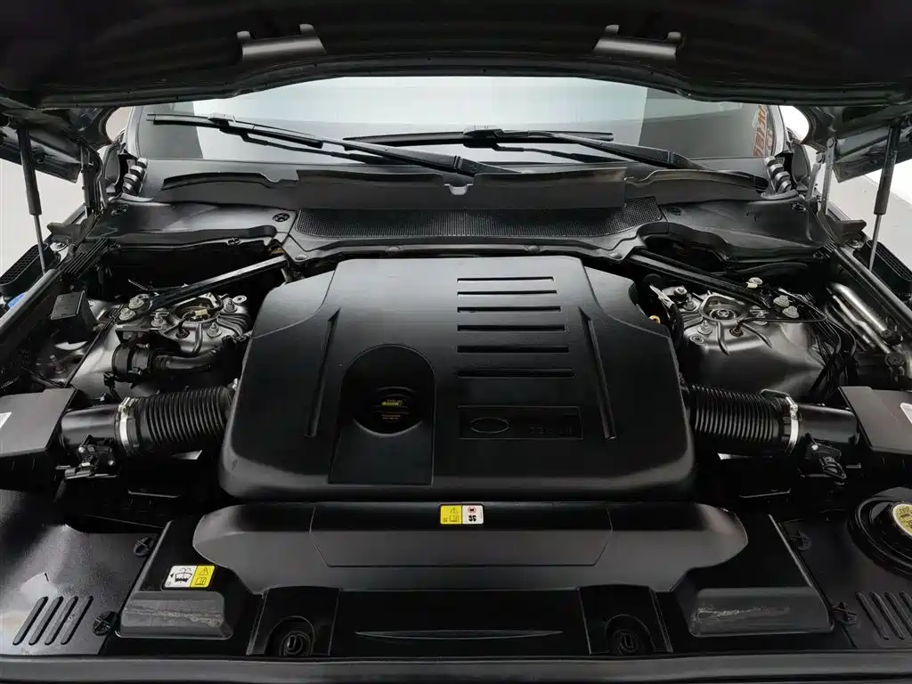 Land Rover Range Rover Sport 2021 3.0 L6 SE