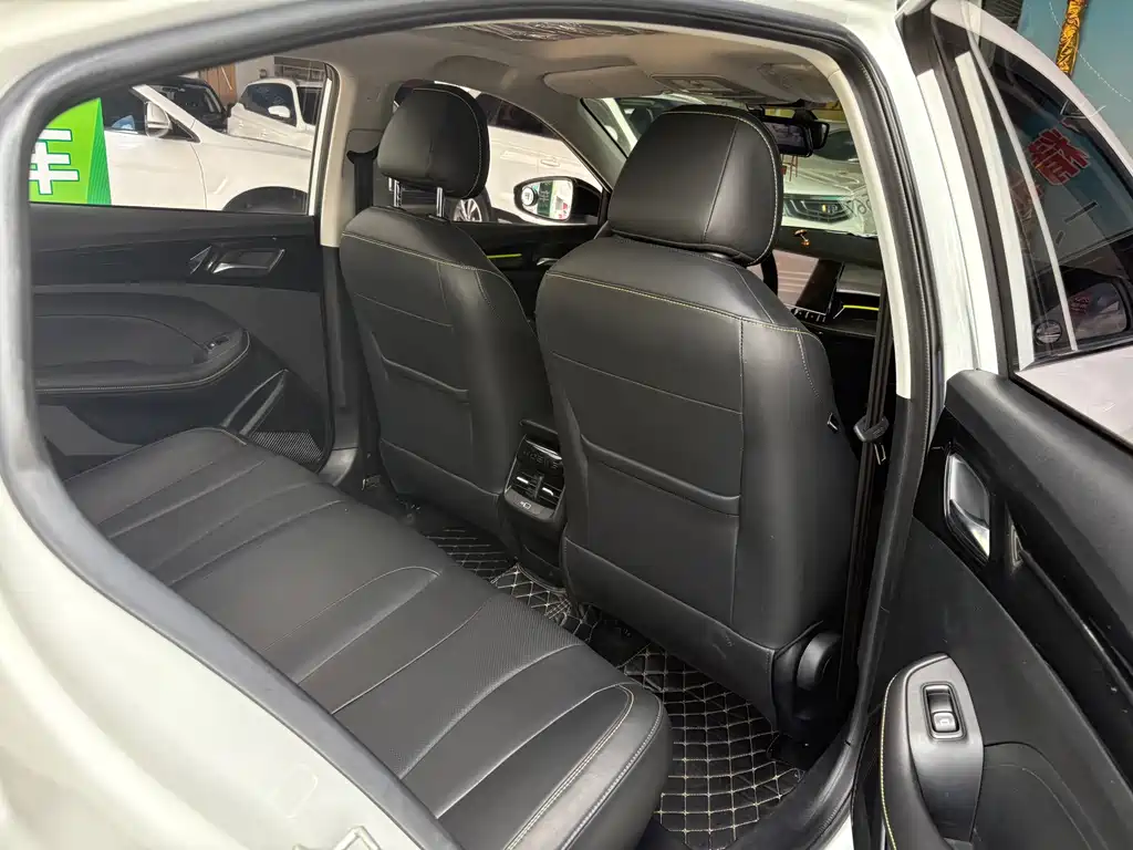 Roewe i5 — миниатюра 5