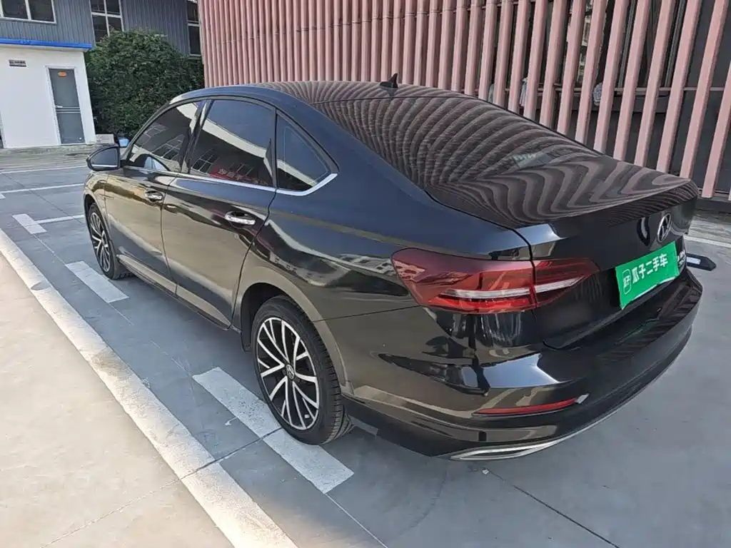 Volkswagen Lavida — миниатюра 5