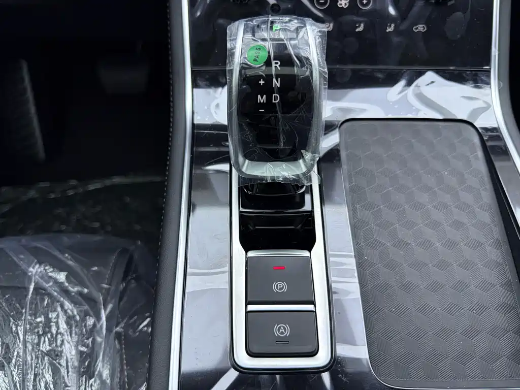 Chery Tiggo 8 — миниатюра 10