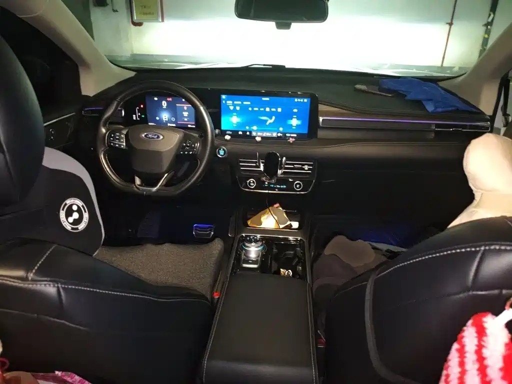 Ford Edge — миниатюра 5