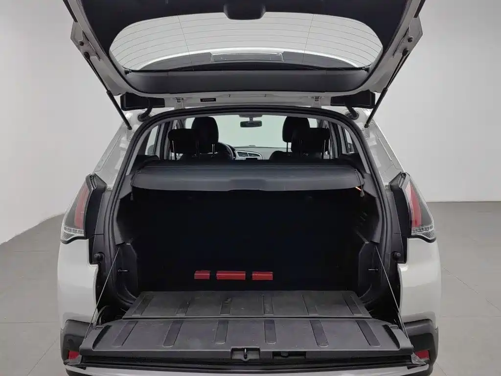 Peugeot 3008 — миниатюра 16