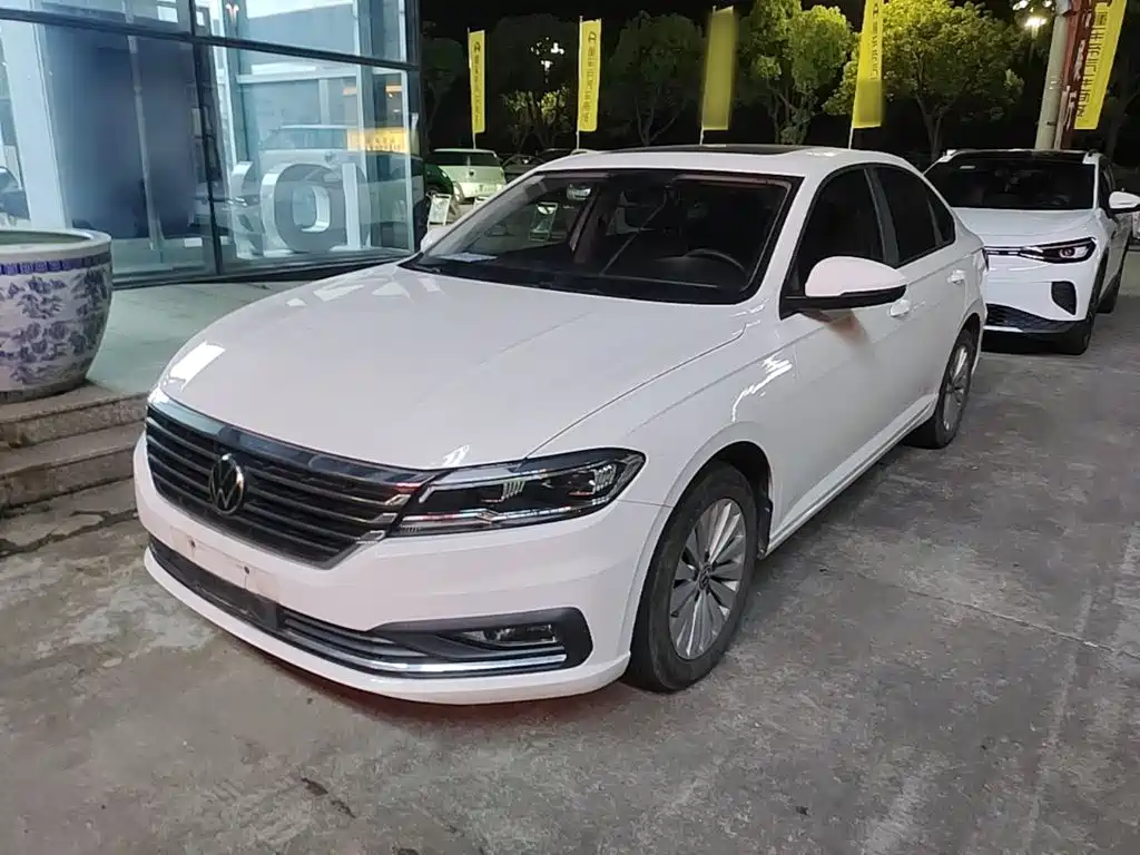 Volkswagen Lavida — миниатюра 2
