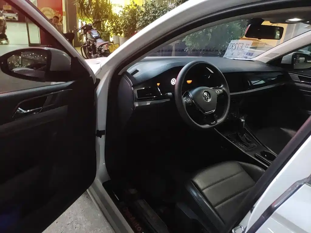 Volkswagen Lavida — миниатюра 16