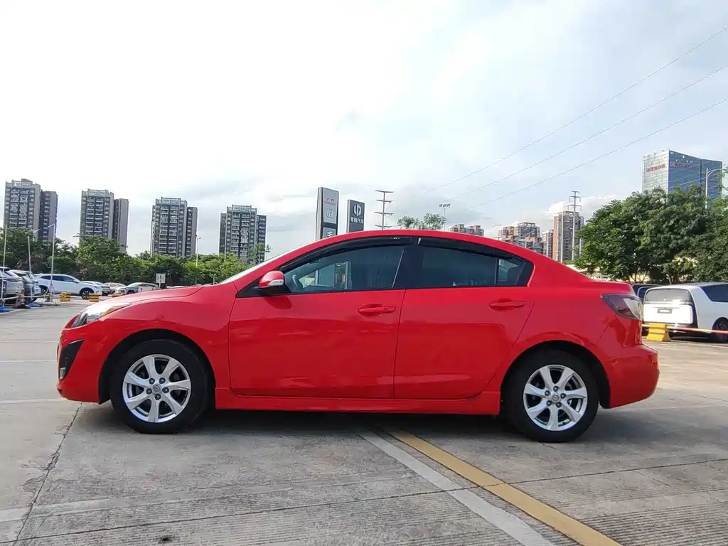 Mazda 3 Xingcheng — миниатюра 7