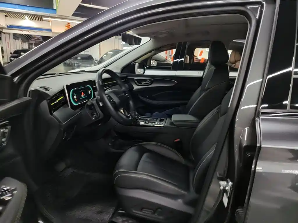 Roewe RX5 New Energy — миниатюра 15