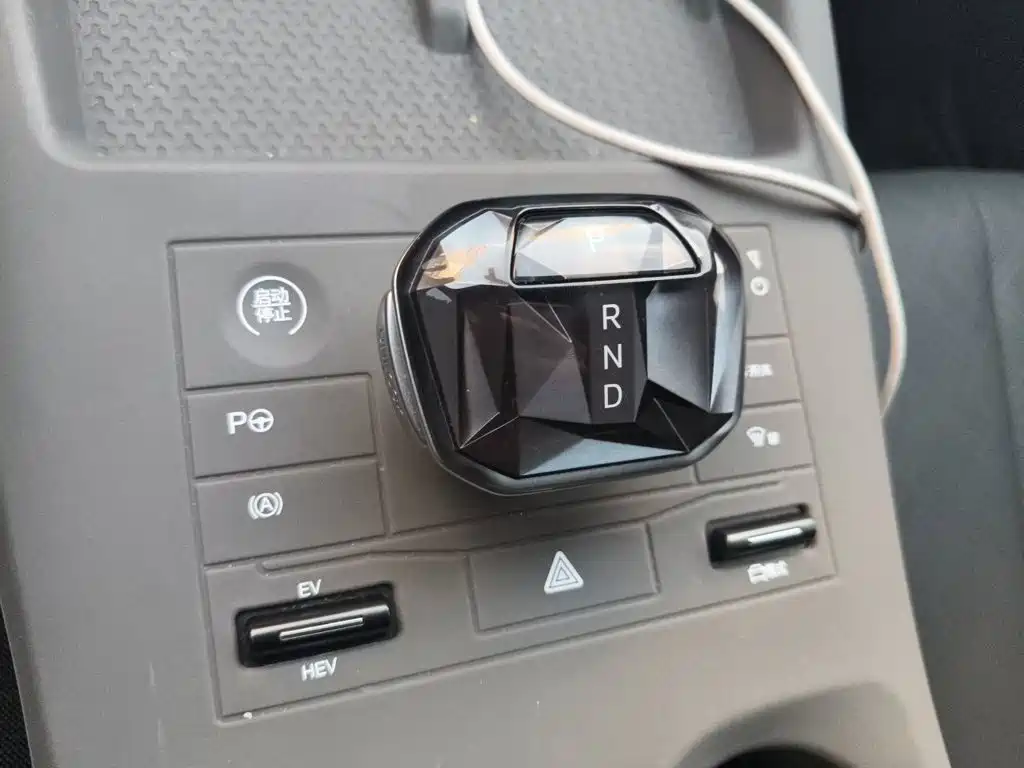 BYD Qin PLUS — миниатюра 10