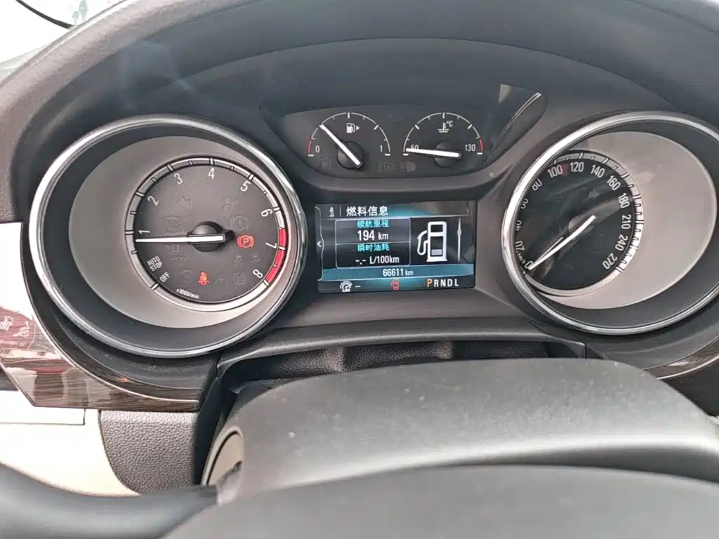 Buick Verano — миниатюра 12