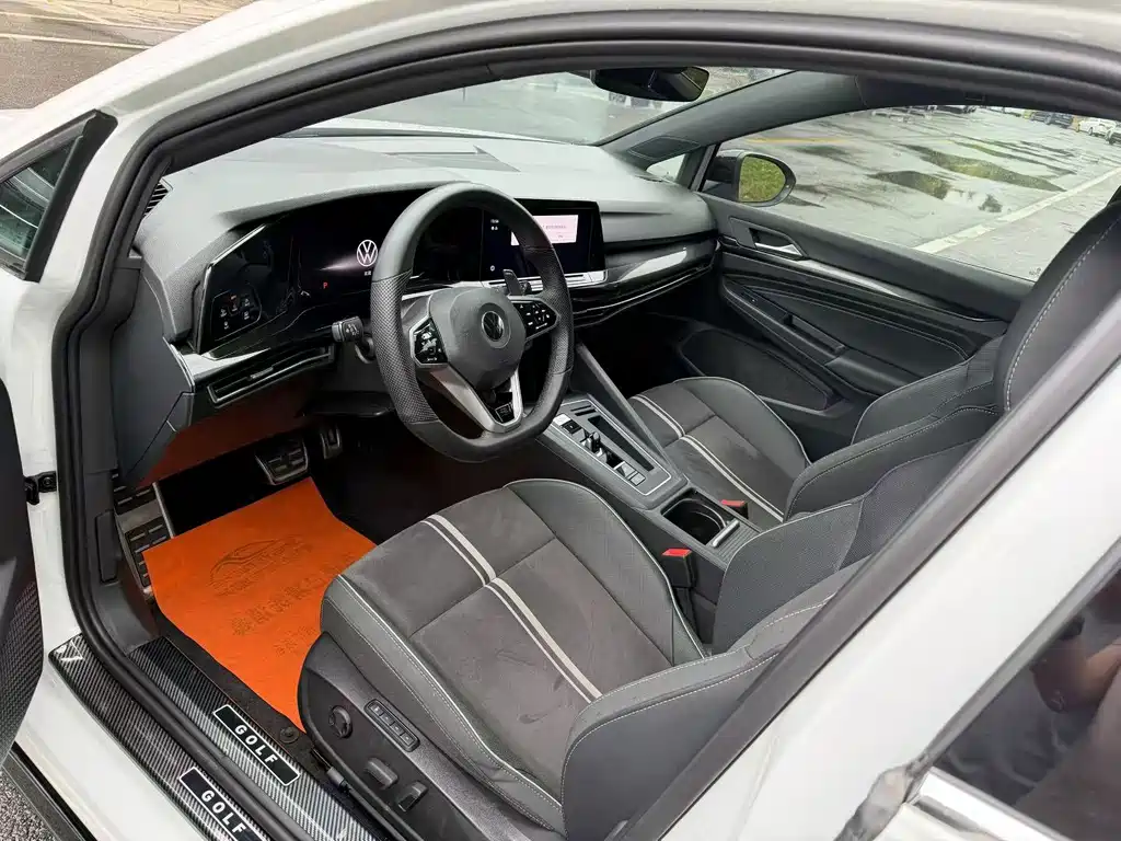 Volkswagen Golf — миниатюра 4