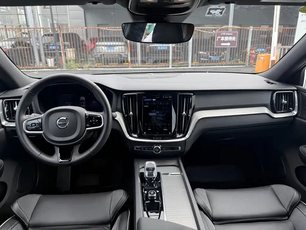 Volvo S60 — миниатюра 15