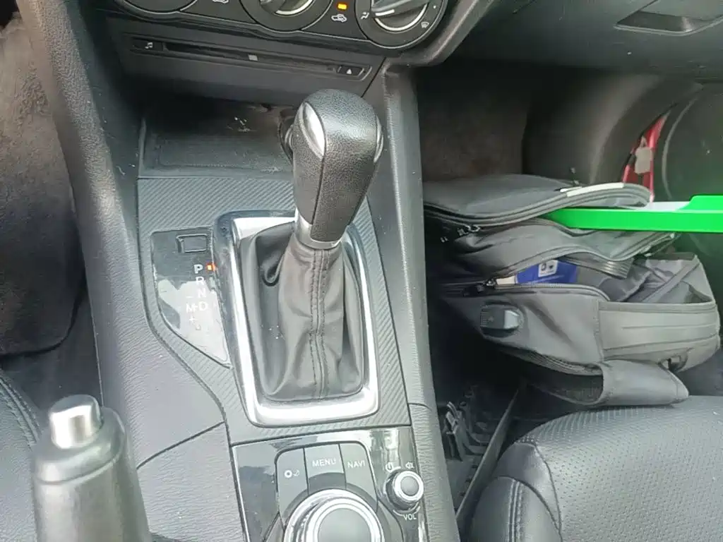 Mazda 3 Axela — миниатюра 14