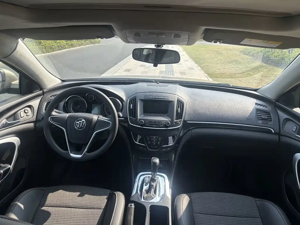 Buick Regal — миниатюра 11