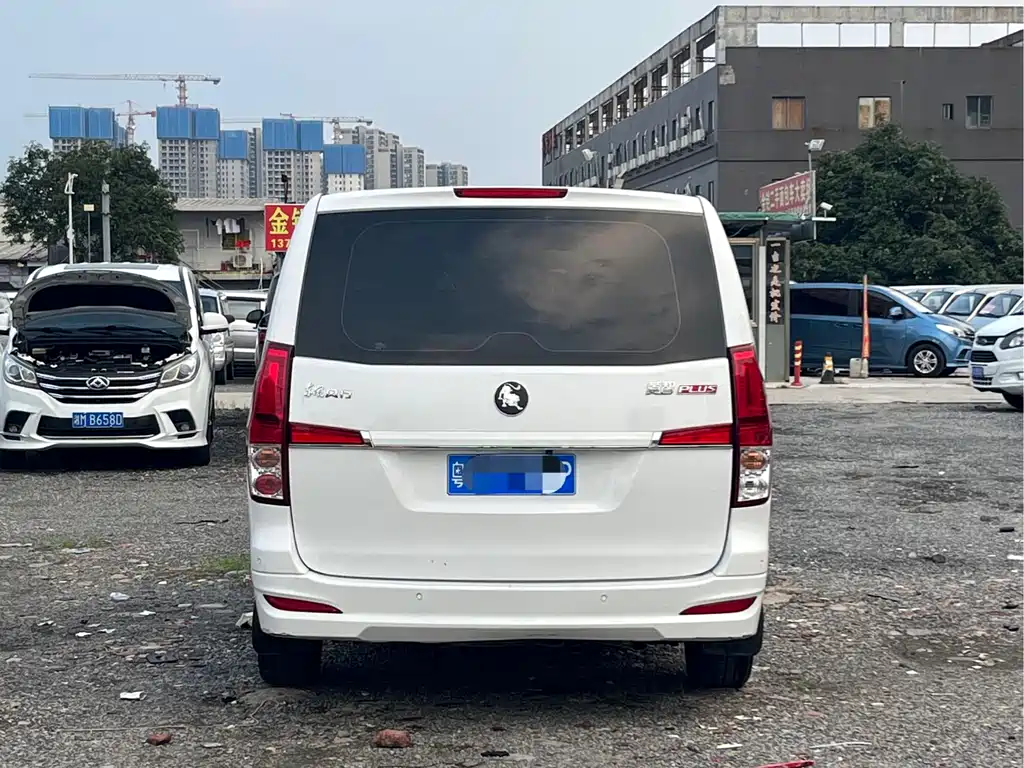 Forthing Lingzhi Plus PLUS 2024 1.5T MT Luxury 9 мест